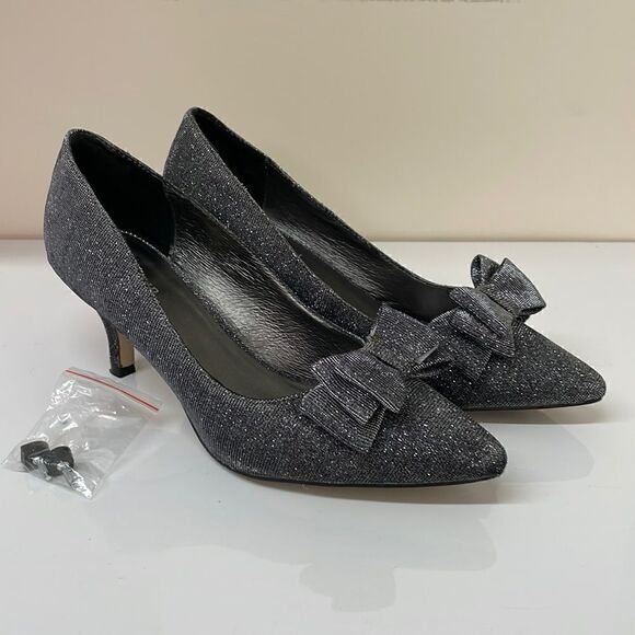Menbur Sparkly Heels with Bow - Picture 1 of 6
